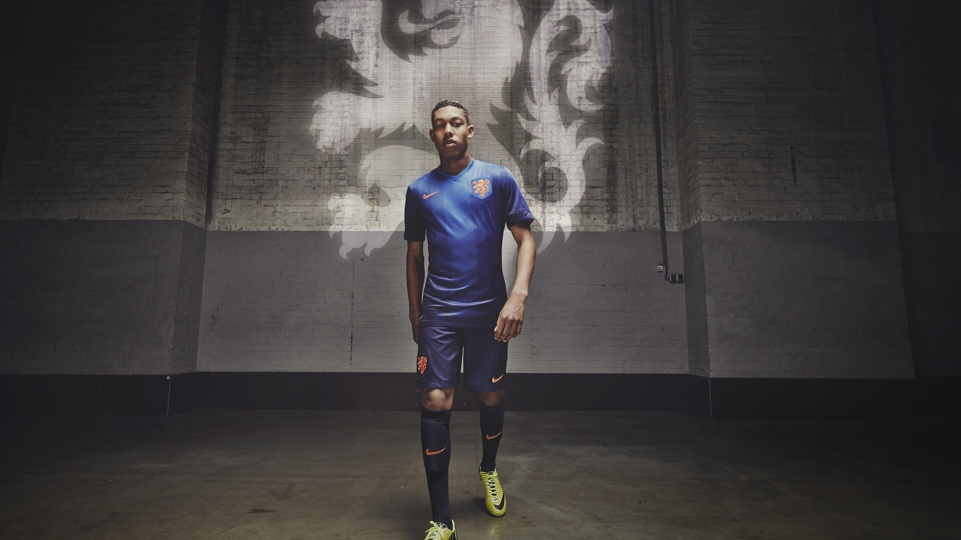 各国选手竞技水平不断提升，别的国家选手都是选的一些顶级