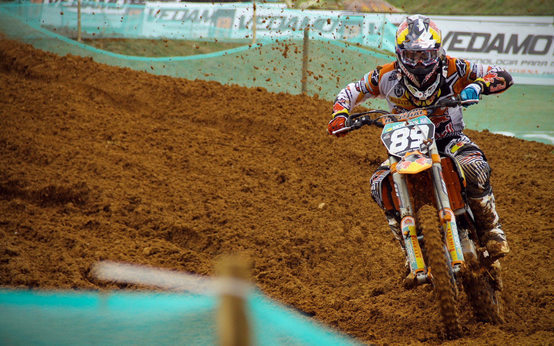 波尔图主场战胜强敌，波尔图主场叫什么名字